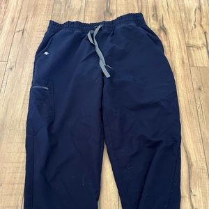 Figs Medium Tall bottom